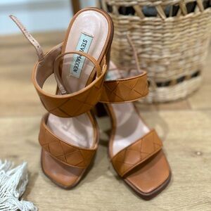Steve Madden 8.5 Brown Chunky Block Heel Sandals